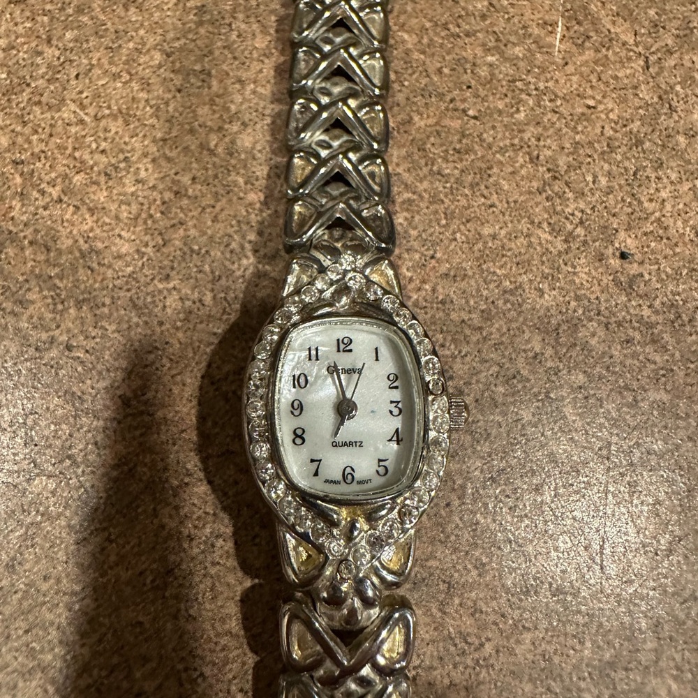 Geneva ‘hugs and kisses’ watch